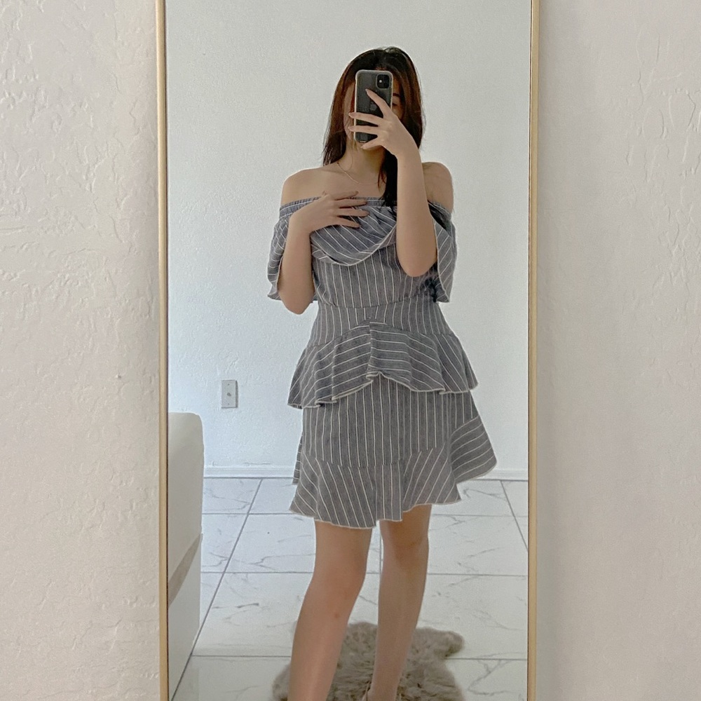 Off-shoulder dress